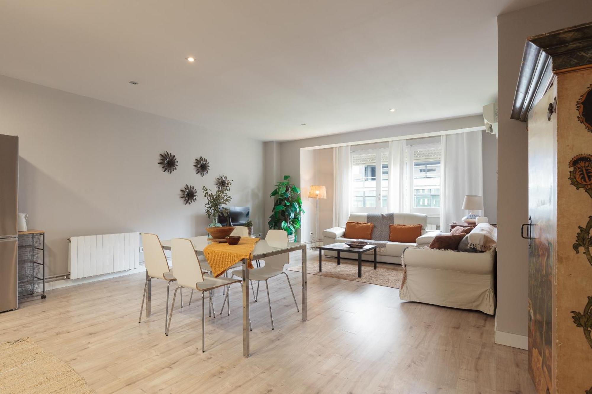 Letsgo Diagonal Avenue Apartment Barcelona Ngoại thất bức ảnh